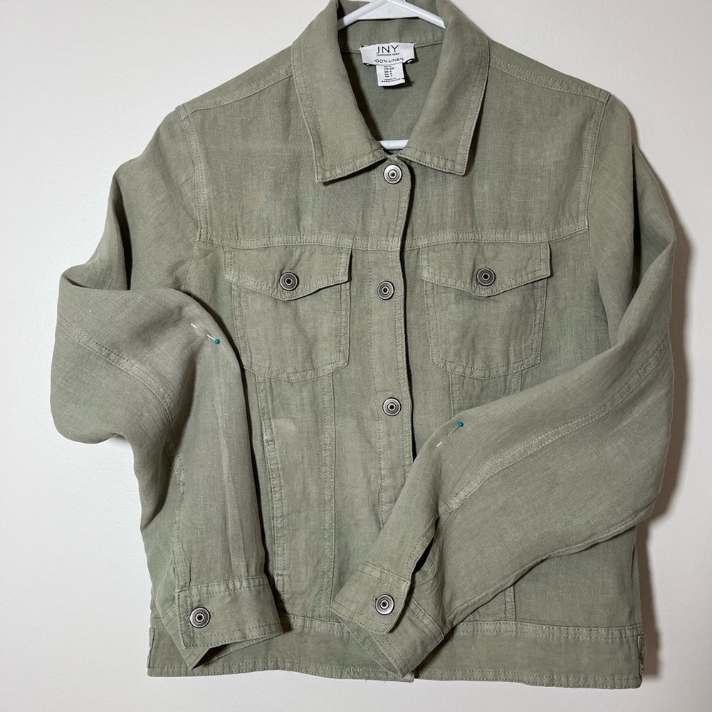 Jones New York Linen Button Down Jacket 
Size Small - Picture 3 of 6